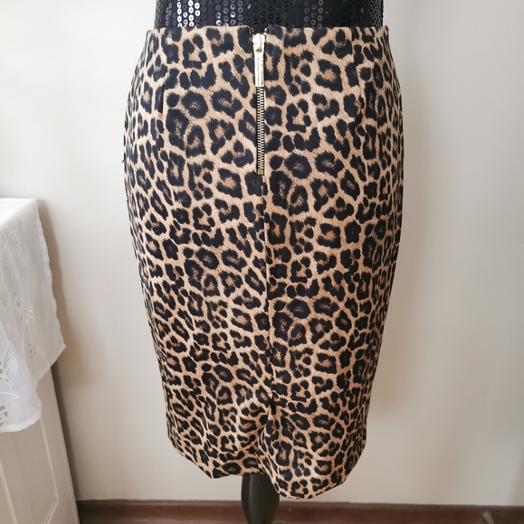Michael Michael Kors Leopard Print Skirt Size 4P - Picture 3 of 11
